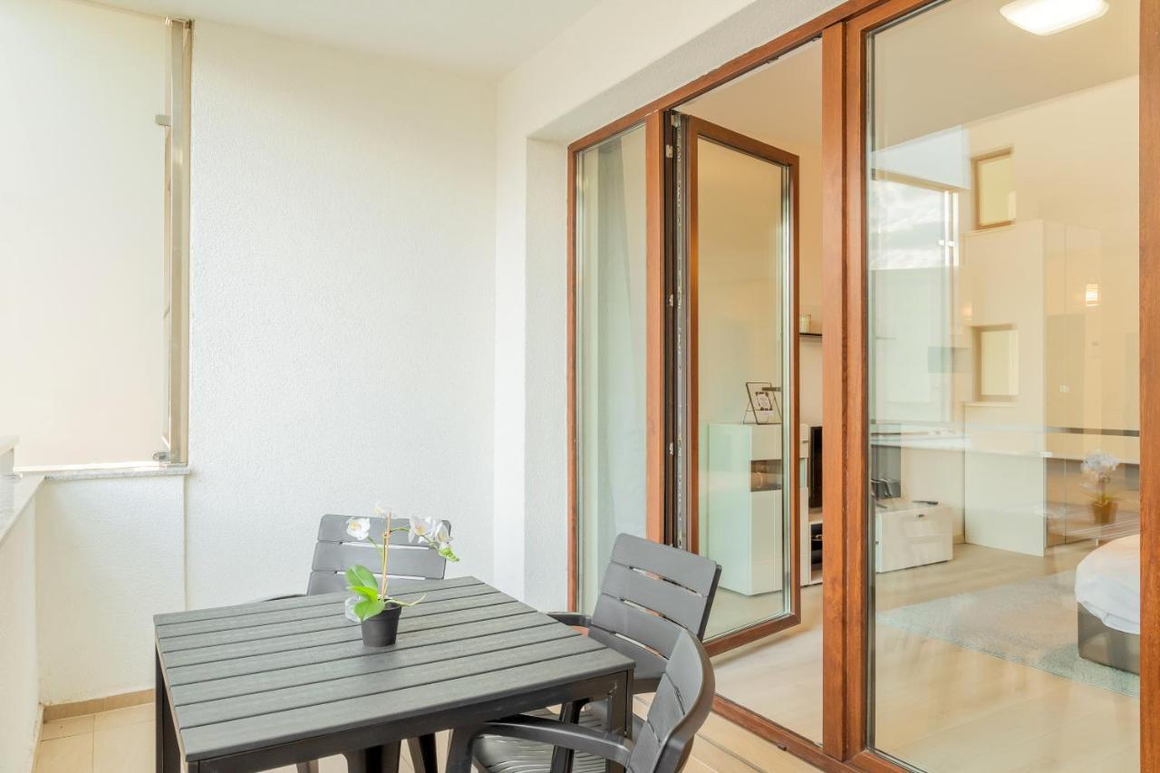 Atlas Unirii: Upscale Flats In The Heart Of Bucharest! Kültér fotó
