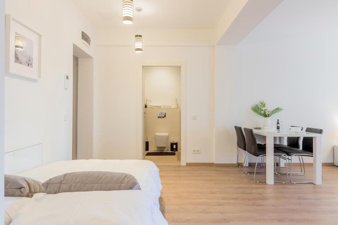 Atlas Unirii: Upscale Flats In The Heart Of Bucharest! Kültér fotó